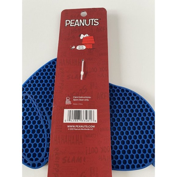 Peanuts Silicone Trivet Pack of 2, Best Brands Woodstock and Snoopy Head Shaped - Picture 5 of 5